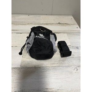 Amznova doggie treat bag with two side compartments